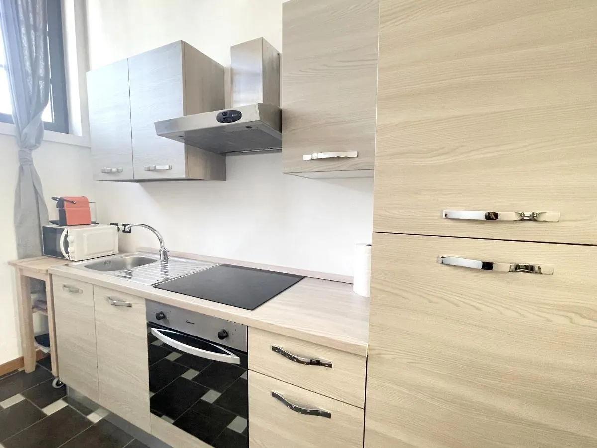 Accomodo Mil47 Monolocale Prada Apartment Milan Italy