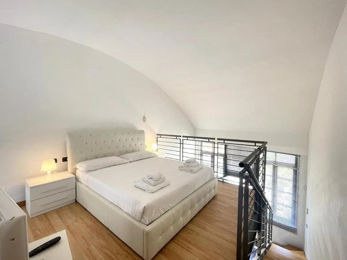 Accomodo Mil47 Monolocale Prada Apartment Milan